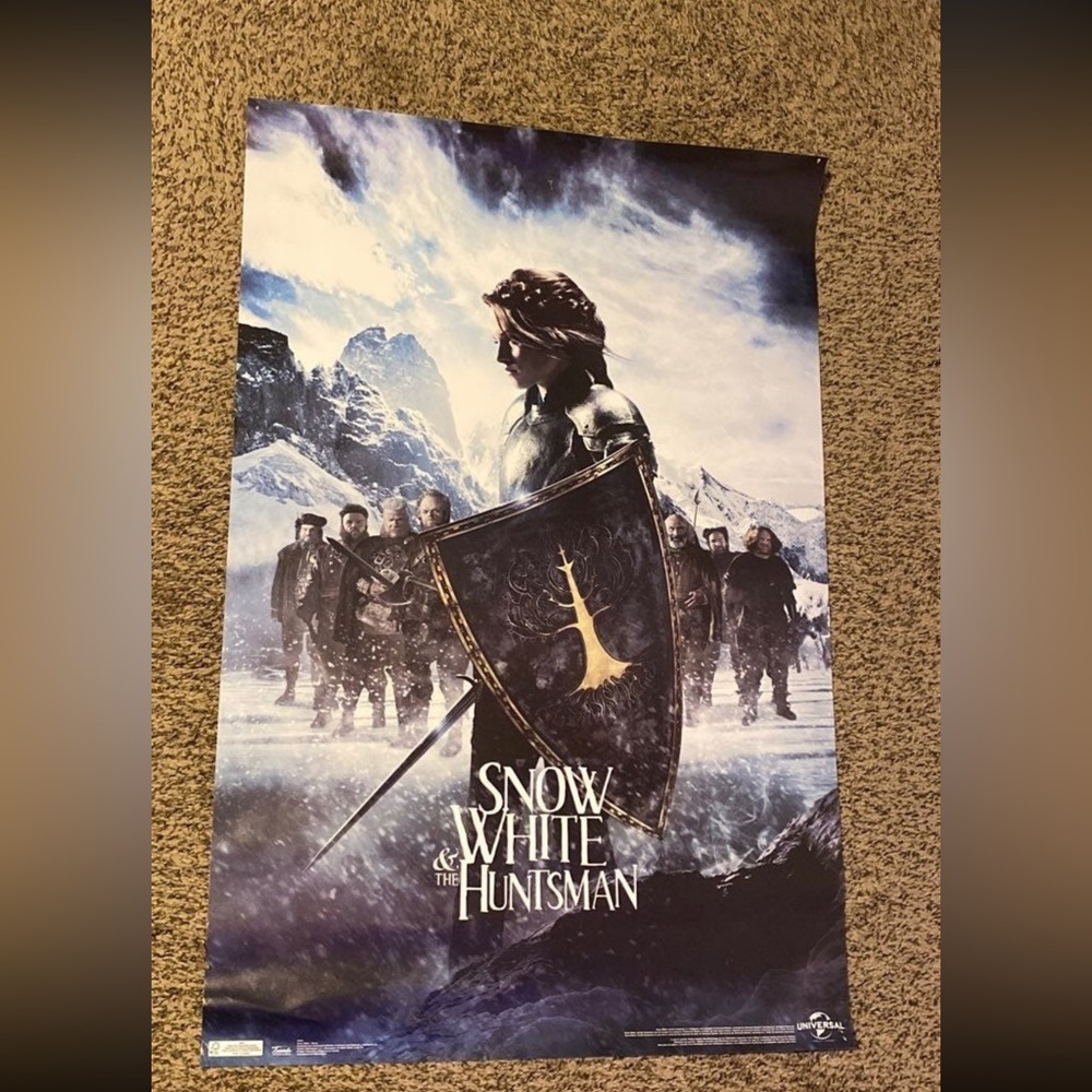 Snow White and the Huntsman Poster